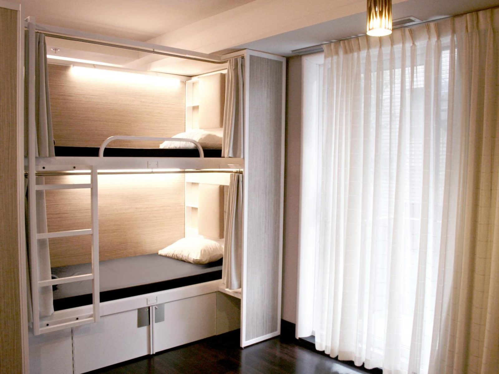 M Montreal Hostel — photo 4