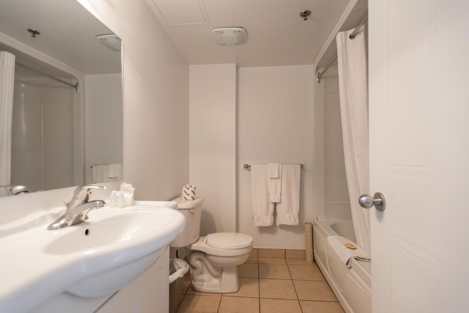 Hotel les Suites Labelle — photo 6