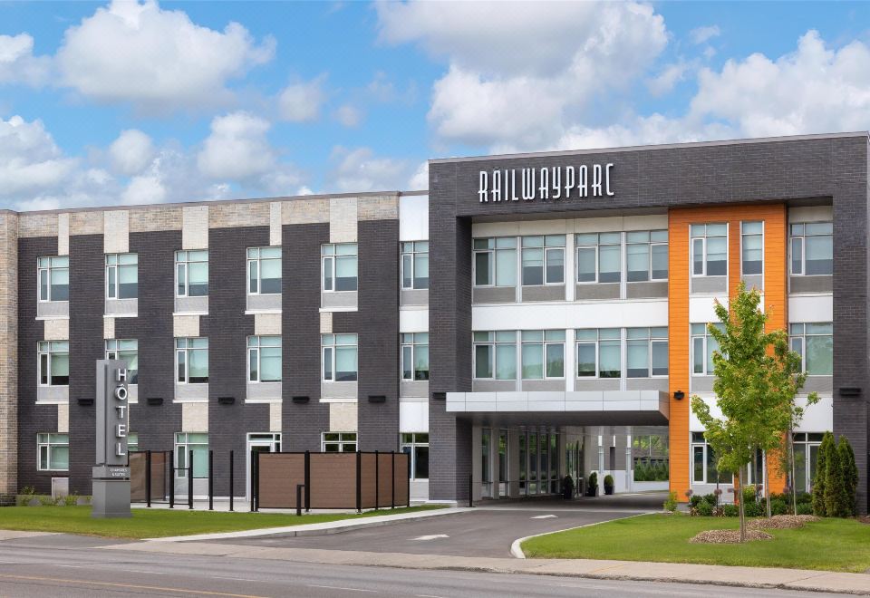 Hotel Railwayparc Montreal, Tapestry Collection By Hilton
