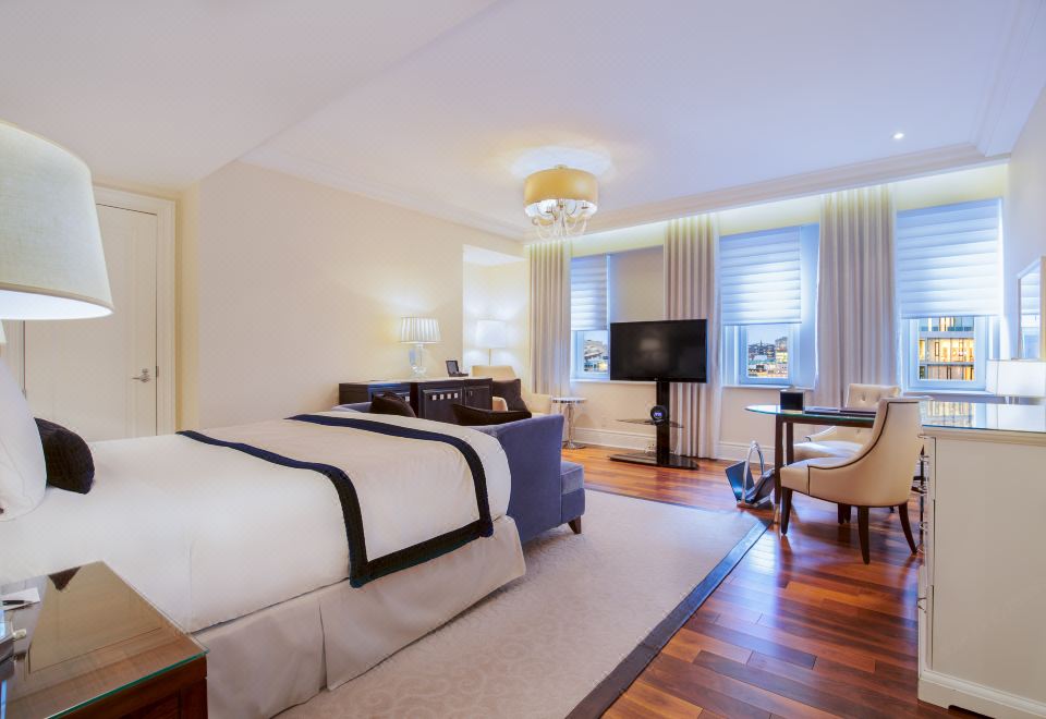 The Ritz-Carlton, Montreal